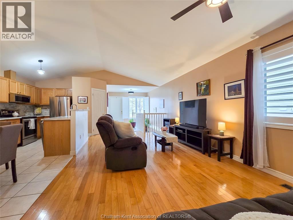 10 Villa Court, Chatham, Ontario  N7L 5P5 - Photo 8 - 26002562