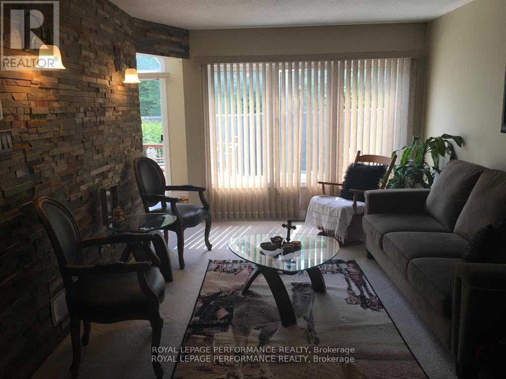 414 Galatina Way, Ottawa, Ontario  K2K 0E7 - Photo 4 - X12857916