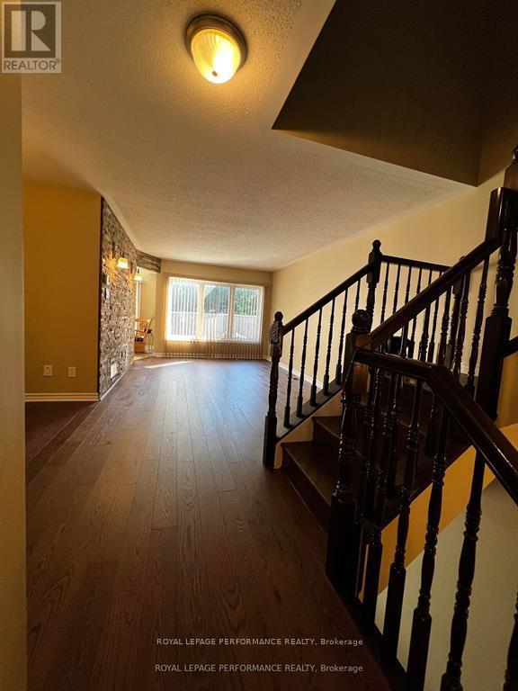 414 Galatina Way, Ottawa, Ontario  K2K 0E7 - Photo 5 - X12857916