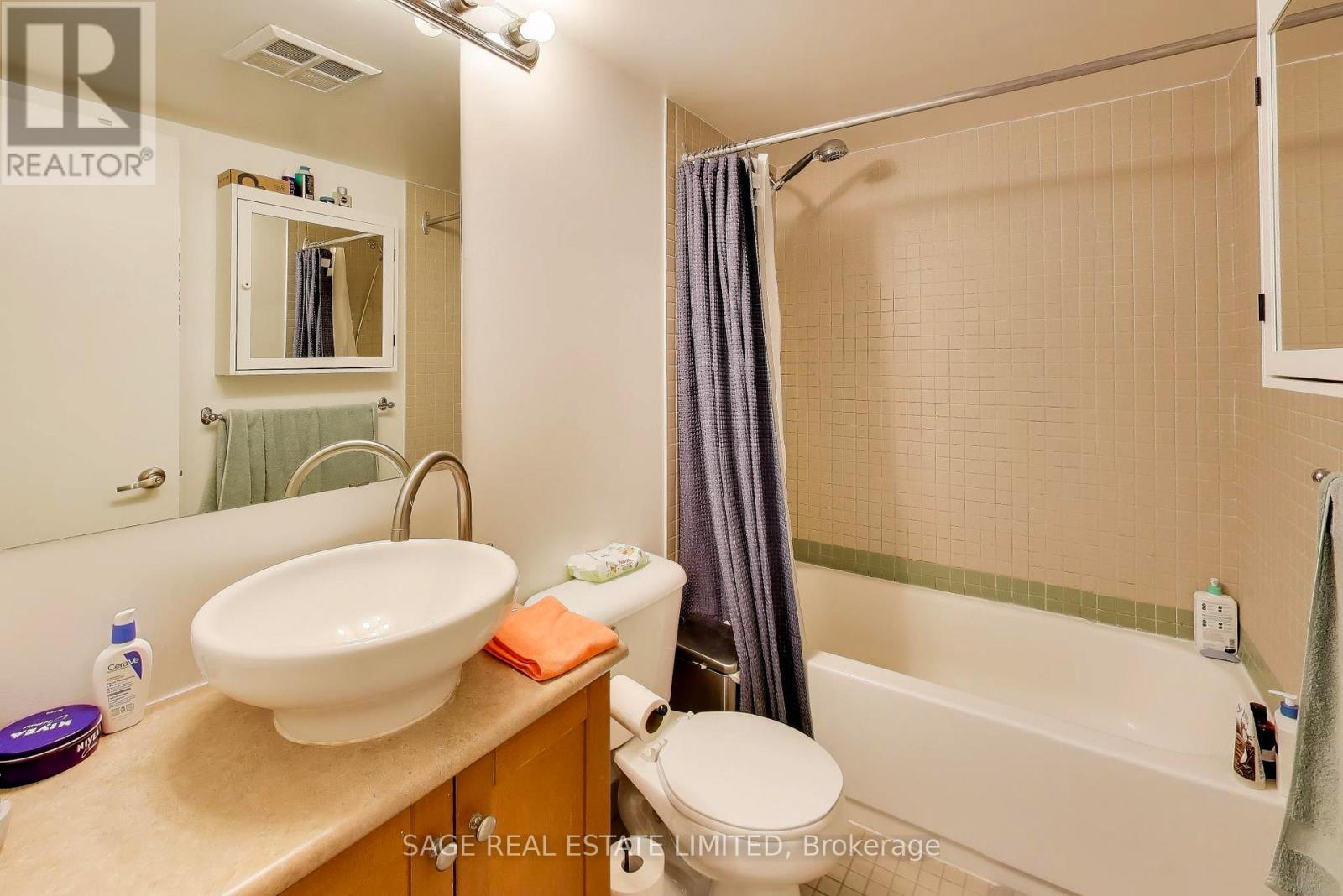 115 - 21 Earl Street, Toronto, Ontario  M4Y 1M4 - Photo 13 - C12763834