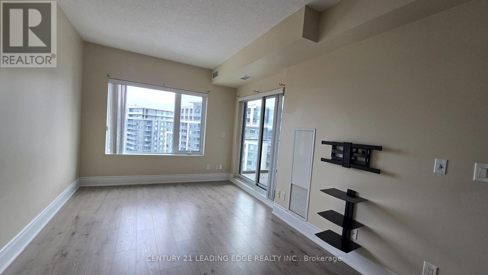 1201 - 233 South Park Road, Markham (Commerce Valley), Ontario  L3T 0B3 - Photo 6 - N12639318