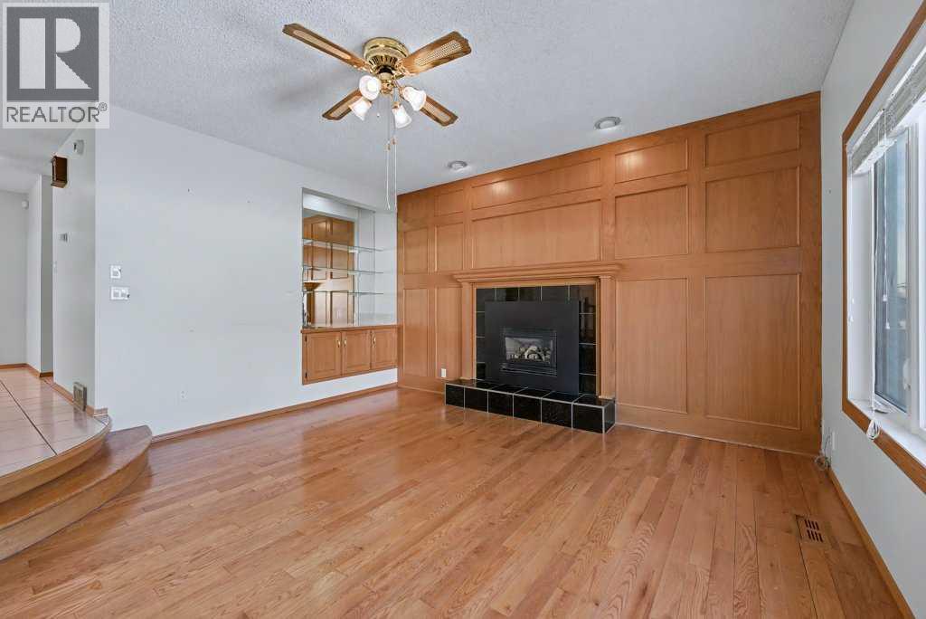 82 Wood Valley Drive Sw, Calgary, Alberta  T2W 5V6 - Photo 20 - A2290576