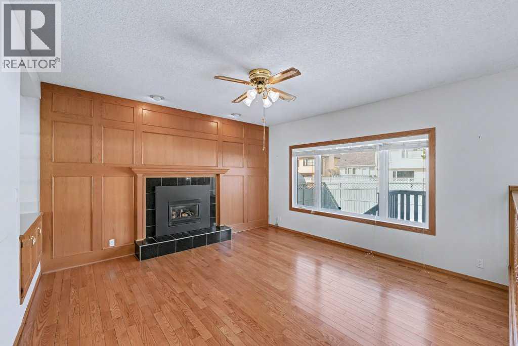 82 Wood Valley Drive Sw, Calgary, Alberta  T2W 5V6 - Photo 19 - A2290576