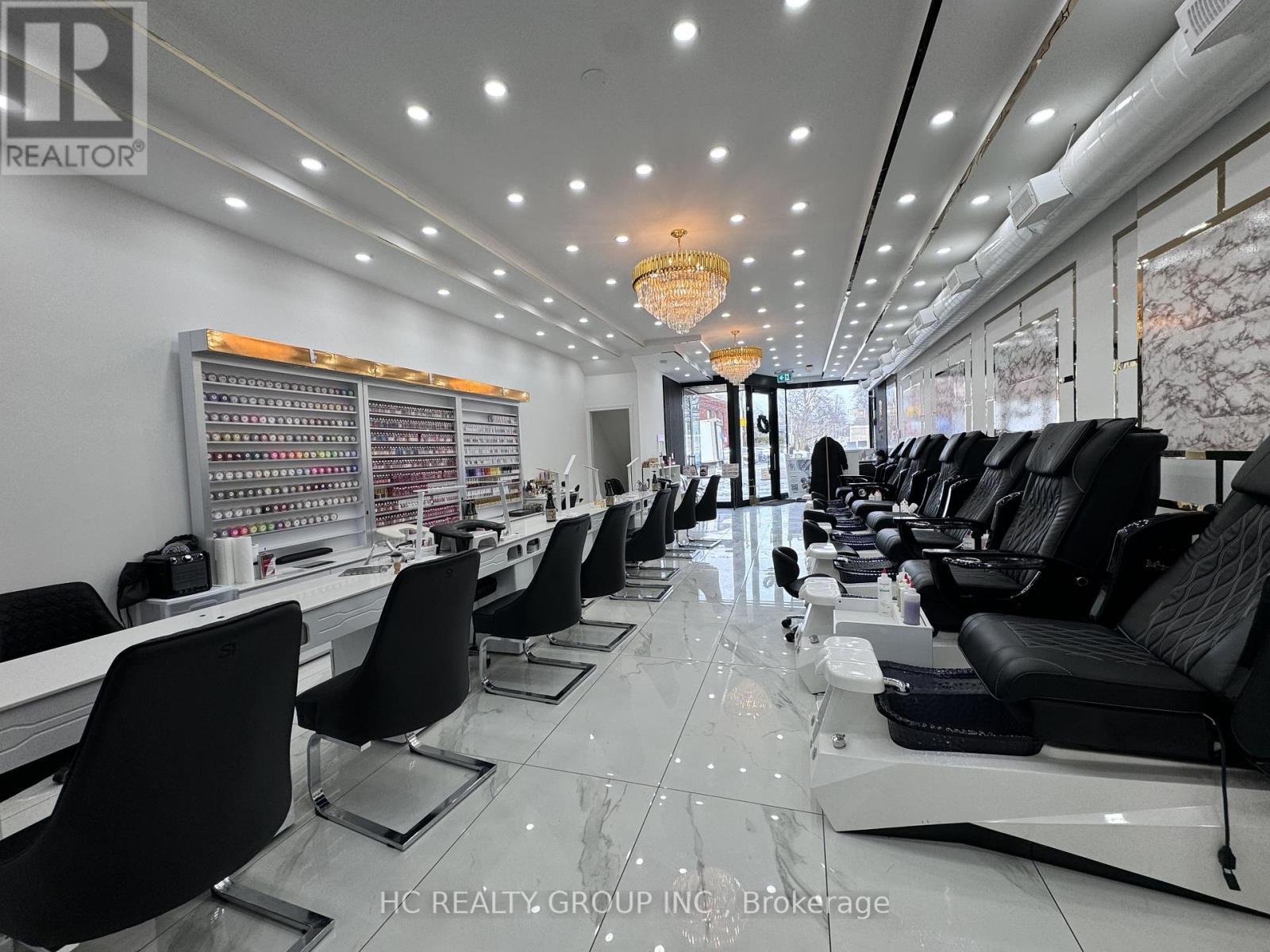 523 EGLINGTON AVENUE, Toronto, Ontario