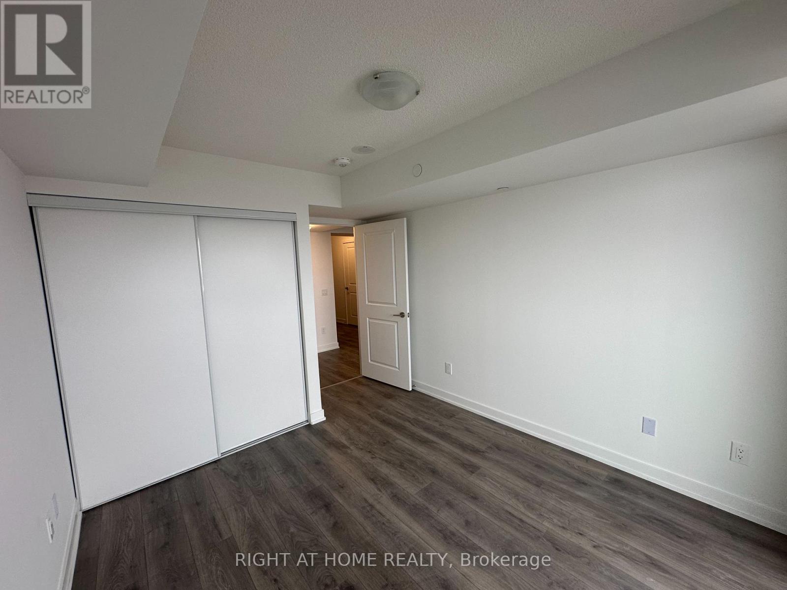 804 - 1010 Sandy Beach Road, Pickering (Bay Ridges), Ontario  L1W 3V9 - Photo 6 - E12857924