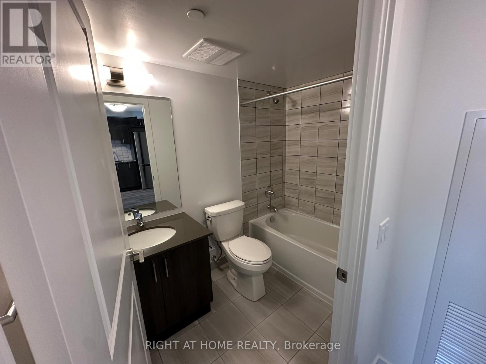 804 - 1010 Sandy Beach Road, Pickering (Bay Ridges), Ontario  L1W 3V9 - Photo 9 - E12857924