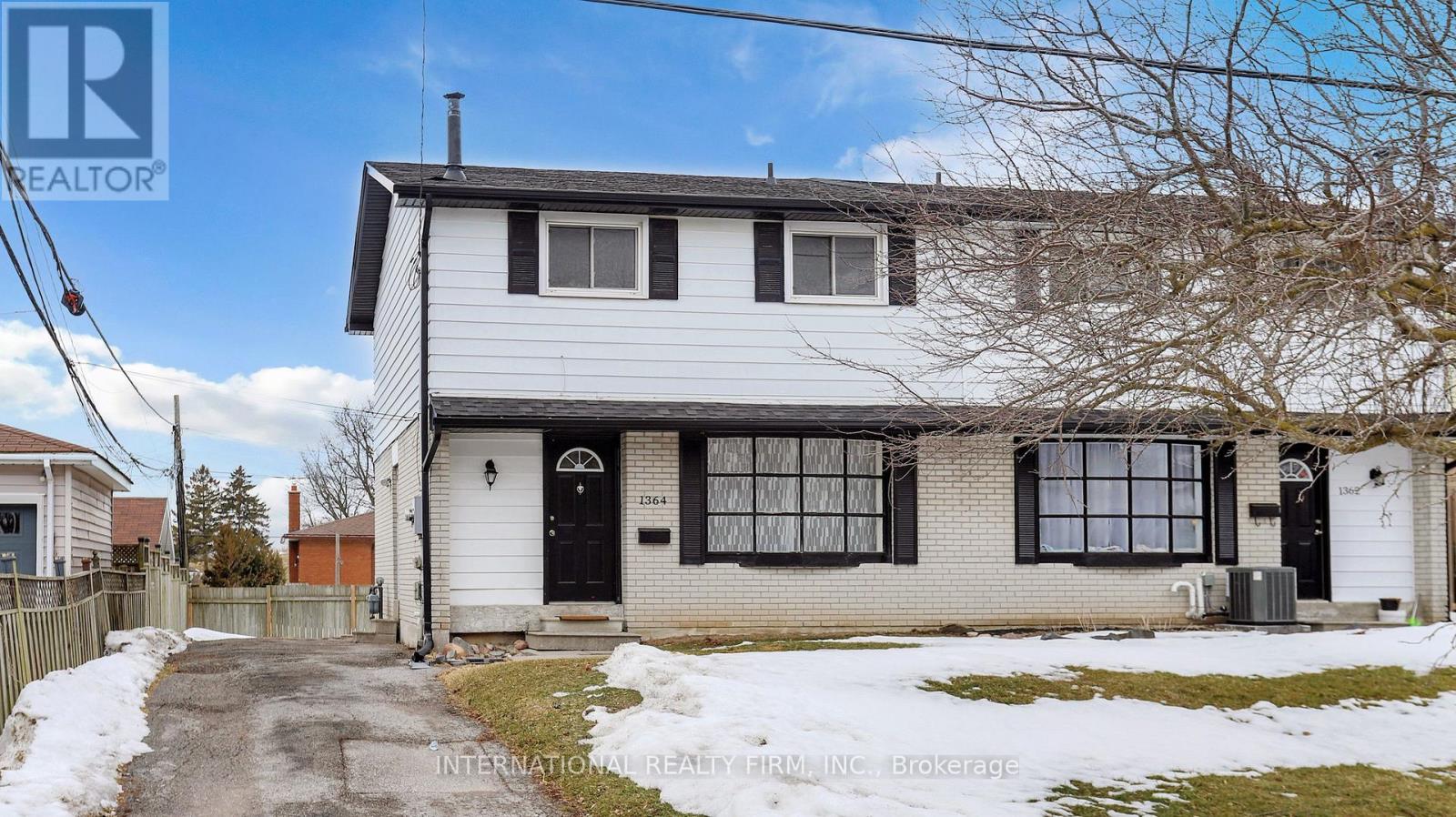 1364 LAKEFIELD STREET, Oshawa, Ontario