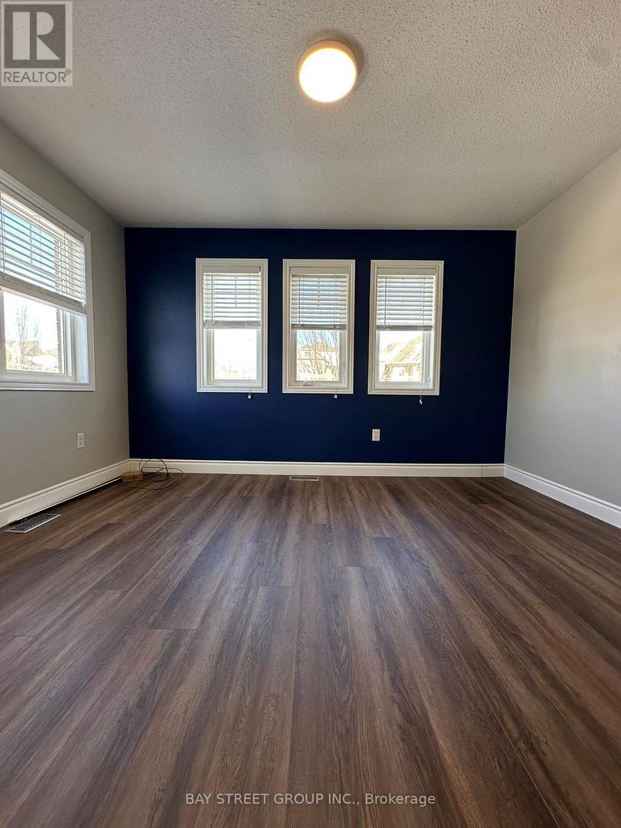 1 Thistle Avenue, Richmond Hill (Jefferson), Ontario  L4E 0B6 - Photo 19 - N12857884