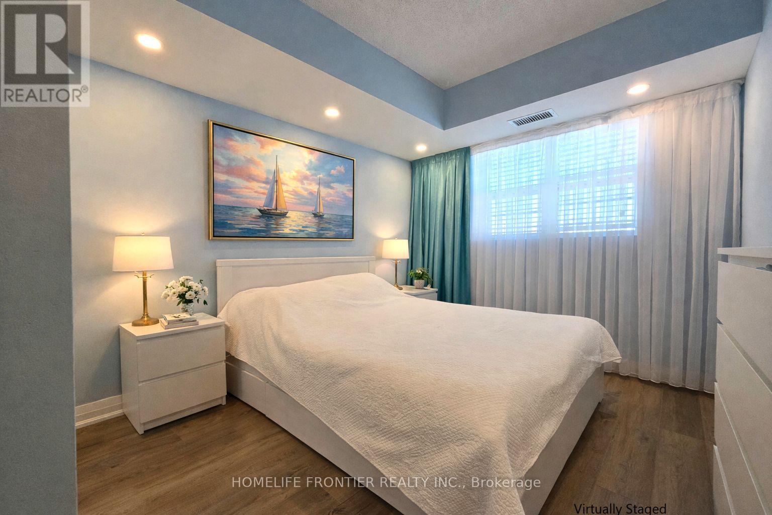 201 - 35 Hunt Avenue, Richmond Hill, Ontario  L4C 4H1 - Photo 8 - N12857898