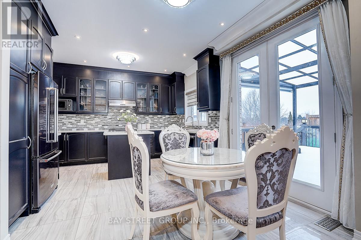 699 Baker Hill Boulevard, Whitchurch-Stouffville, Ontario  L4A 1Y8 - Photo 10 - N12857912