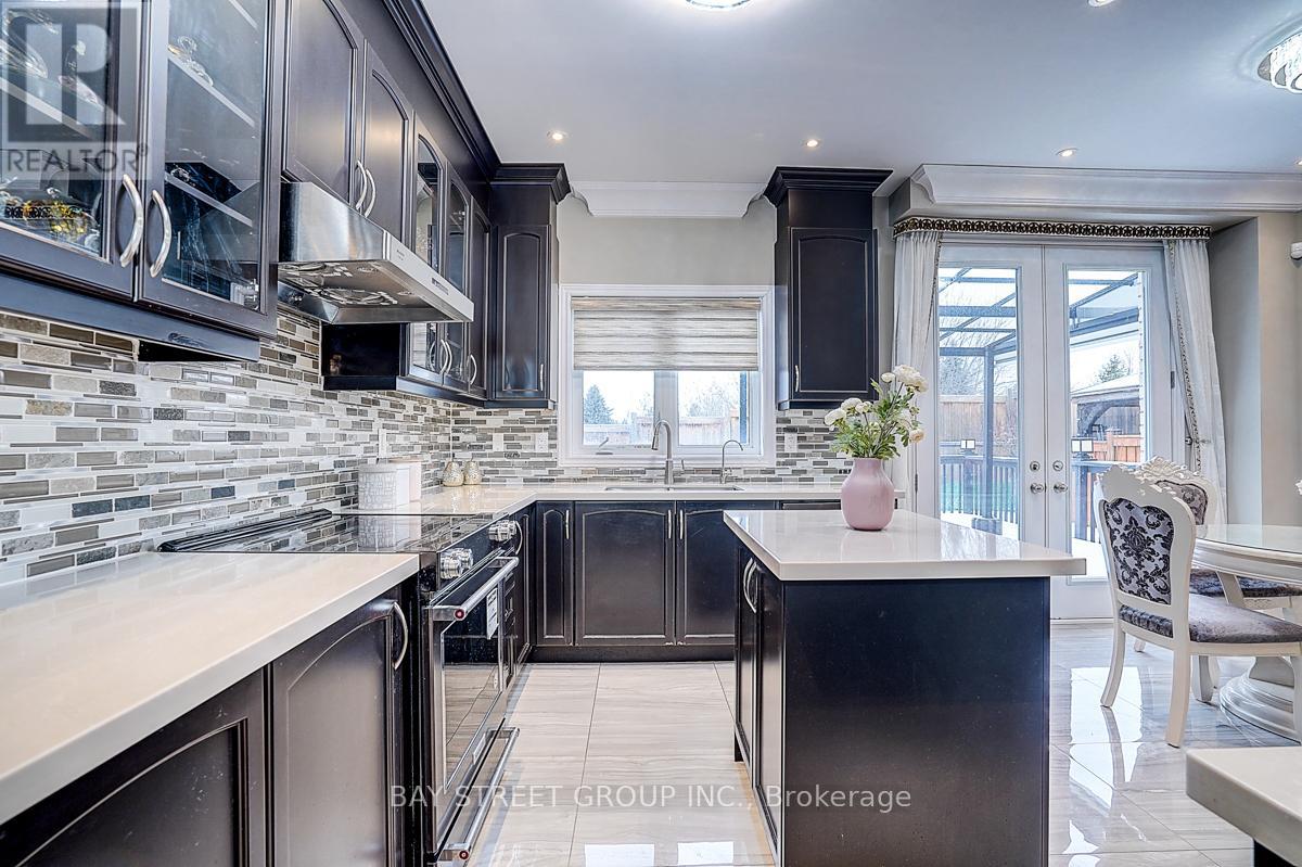 699 Baker Hill Boulevard, Whitchurch-Stouffville, Ontario  L4A 1Y8 - Photo 13 - N12857912