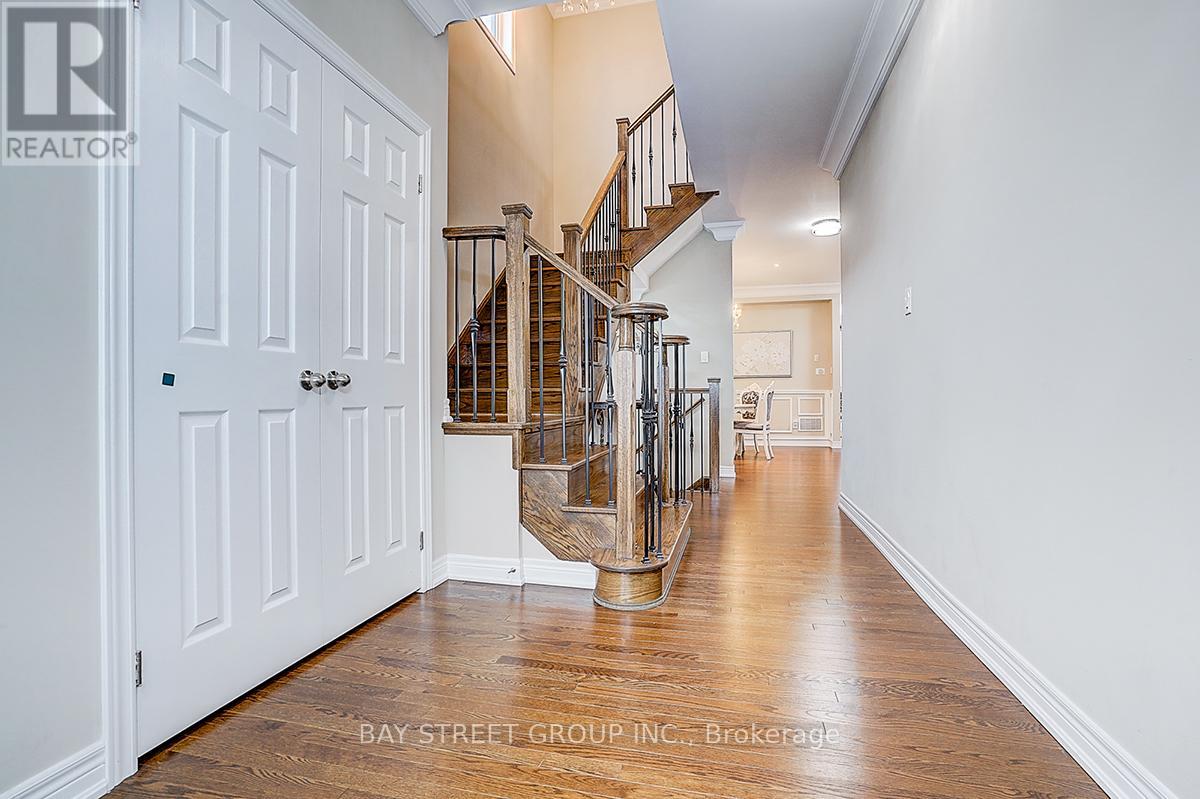 699 Baker Hill Boulevard, Whitchurch-Stouffville, Ontario  L4A 1Y8 - Photo 3 - N12857912