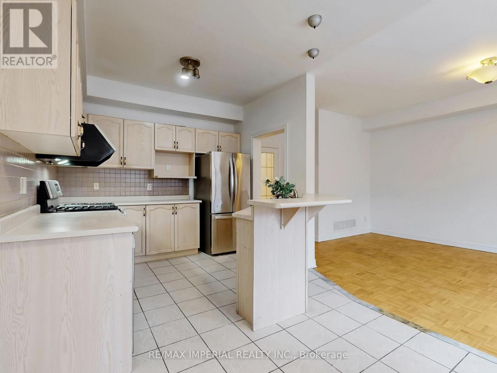 30 Catalina Crescent, Richmond Hill (Rouge Woods), Ontario  L4S 2H7 - Photo 13 - N12857922