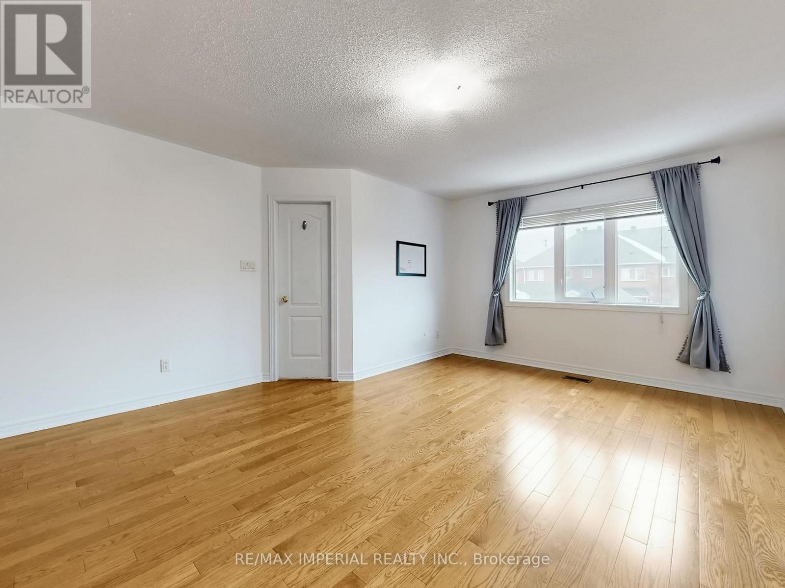 30 Catalina Crescent, Richmond Hill (Rouge Woods), Ontario  L4S 2H7 - Photo 25 - N12857922