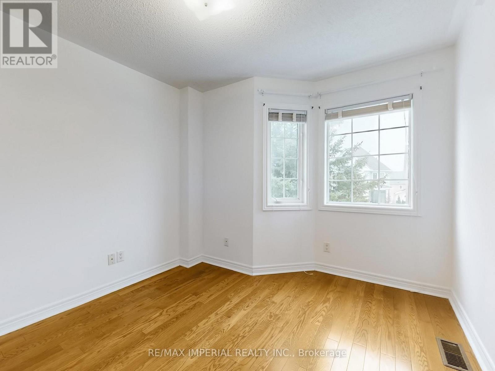 30 Catalina Crescent, Richmond Hill (Rouge Woods), Ontario  L4S 2H7 - Photo 33 - N12857922