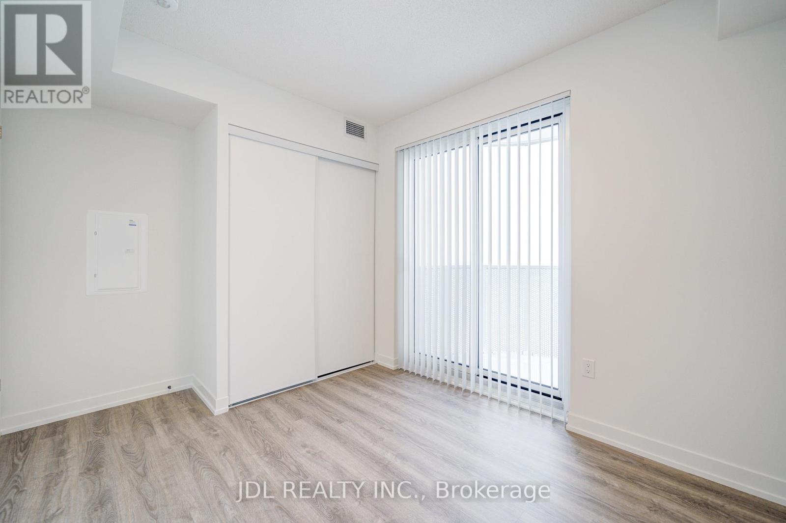 195 Commerce Street, Vaughan (Vaughan Corporate Centre), Ontario  L4K 0P9 - Photo 11 - N12857948