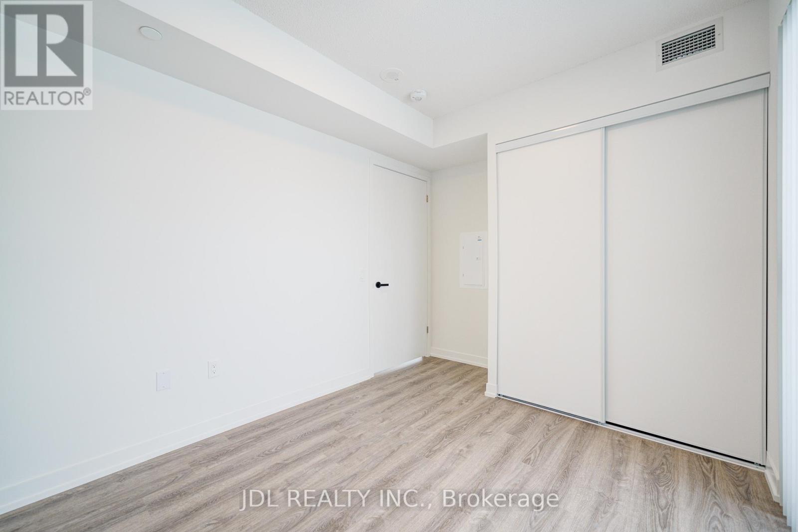 195 Commerce Street, Vaughan (Vaughan Corporate Centre), Ontario  L4K 0P9 - Photo 13 - N12857948