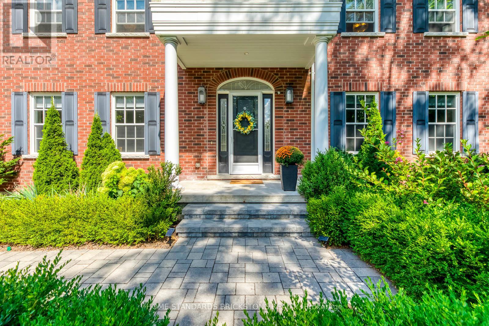 215 Dock Road, Barrie, Ontario  L4N 7S9 - Photo 3 - S12857956