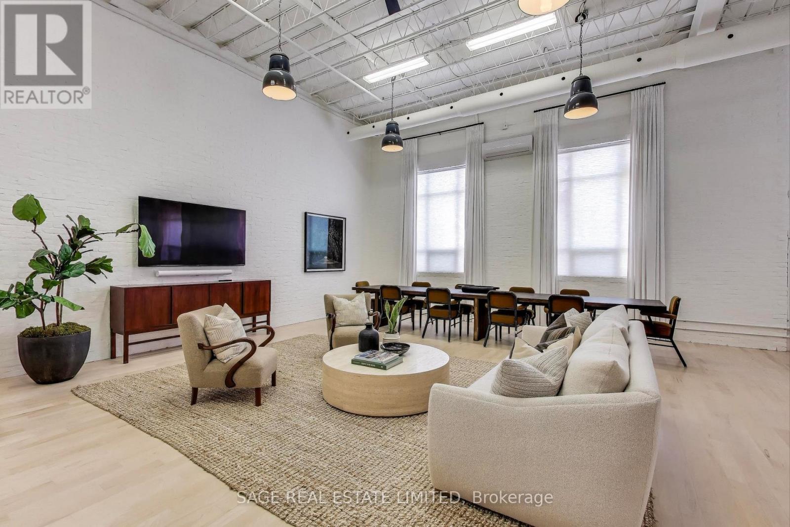 102a - 245 Carlaw Avenue, Toronto, Ontario  M4M 2S1 - Photo 5 - E12741556