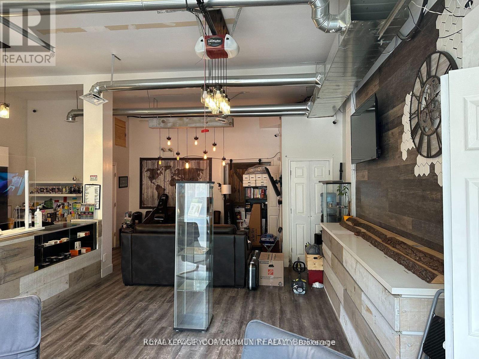 30-32 Main Street S, Newmarket, Ontario  L3Y 3Y3 - Photo 30 - N12856412