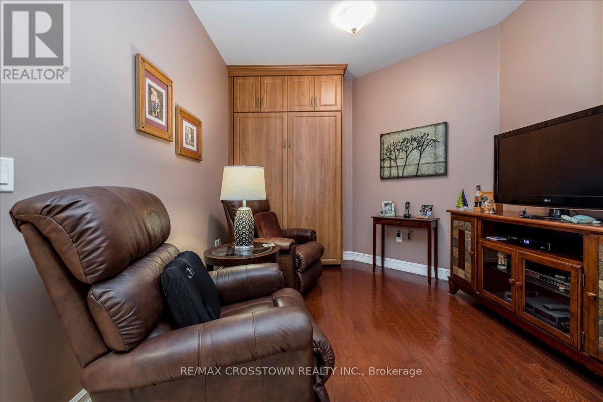 406 - 6 Toronto Street, Barrie, Ontario  L4N 9R2 - Photo 24 - S12850938