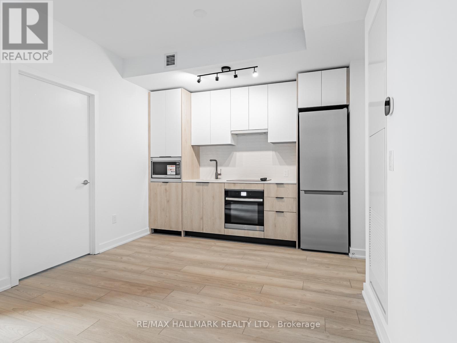 723 - 1007 The Queensway, Toronto, Ontario  M8Z 6C7 - Photo 8 - W12857894