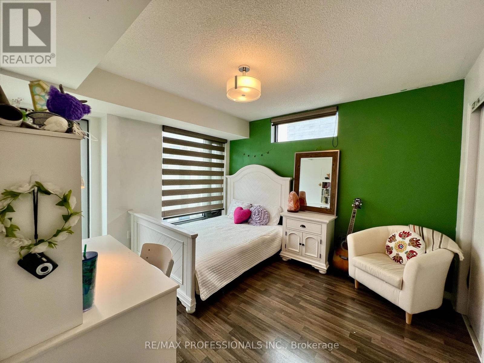 134 Widdicombe Hill, Toronto, Ontario  M9R 0A9 - Photo 12 - W12857920