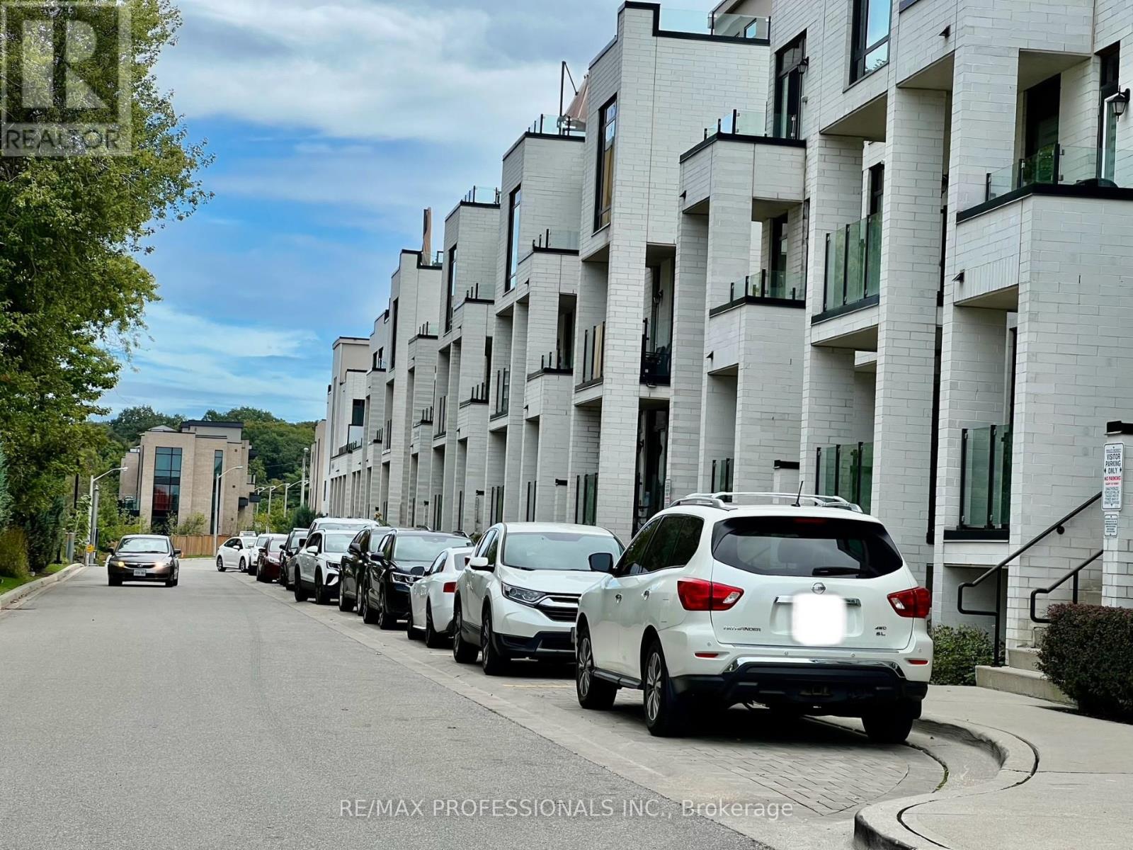 134 Widdicombe Hill, Toronto, Ontario  M9R 0A9 - Photo 24 - W12857920