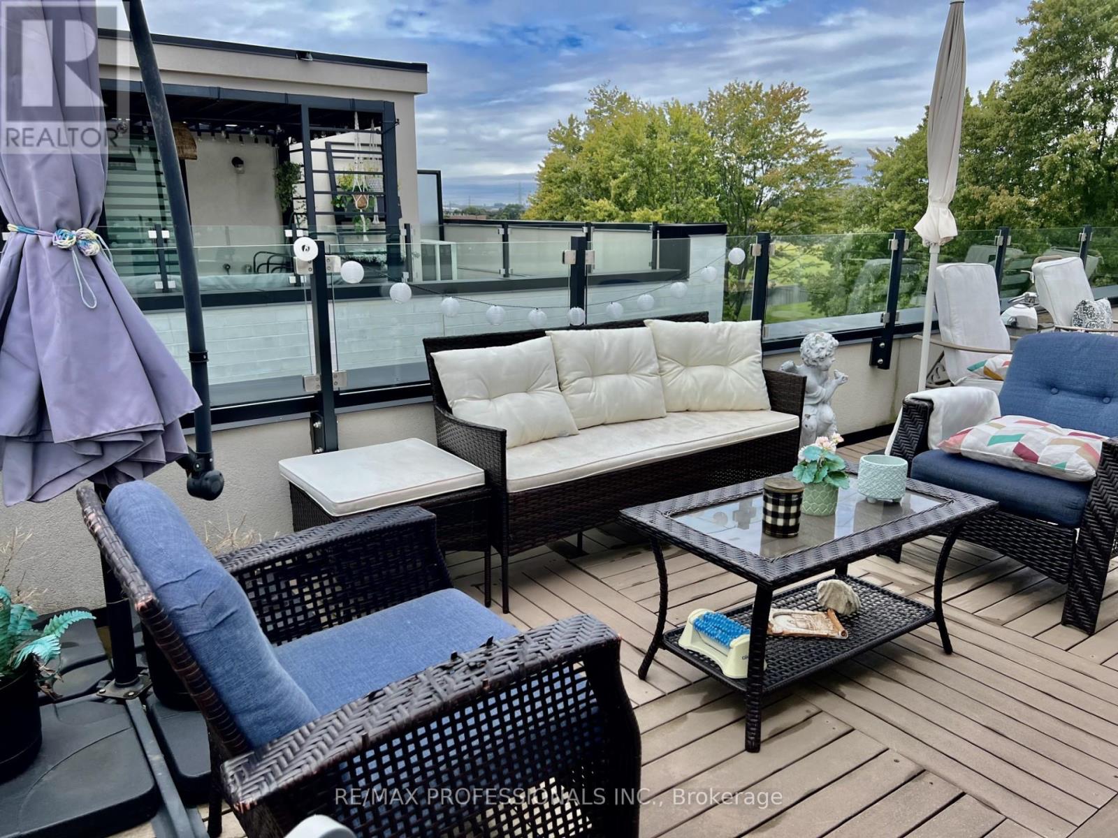 134 Widdicombe Hill, Toronto, Ontario  M9R 0A9 - Photo 25 - W12857920