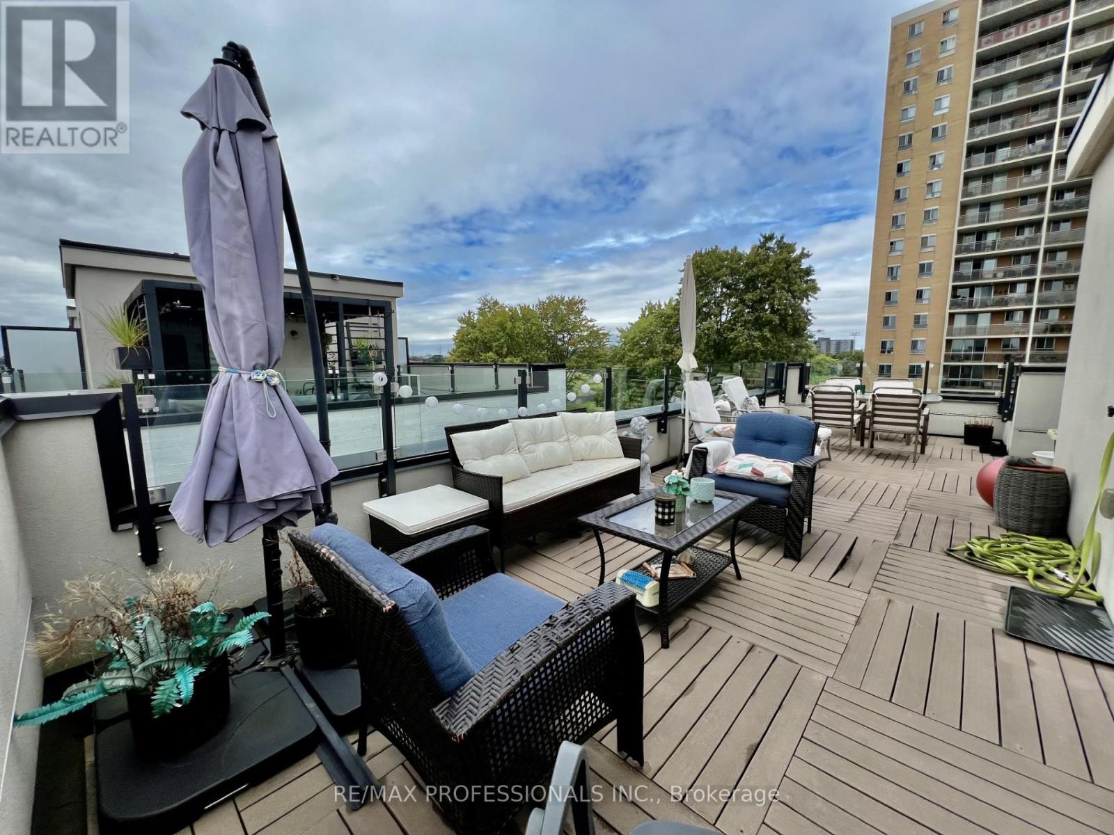 134 Widdicombe Hill, Toronto, Ontario  M9R 0A9 - Photo 26 - W12857920