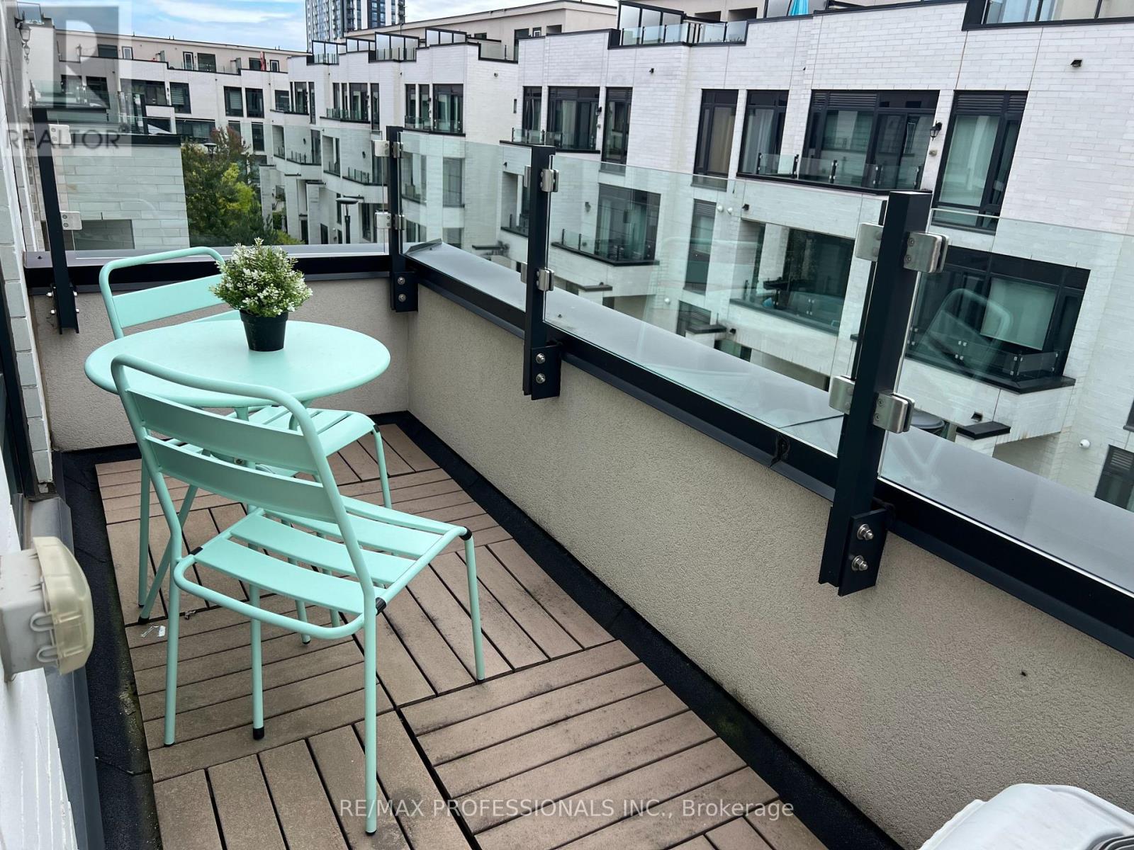 134 Widdicombe Hill, Toronto, Ontario  M9R 0A9 - Photo 30 - W12857920