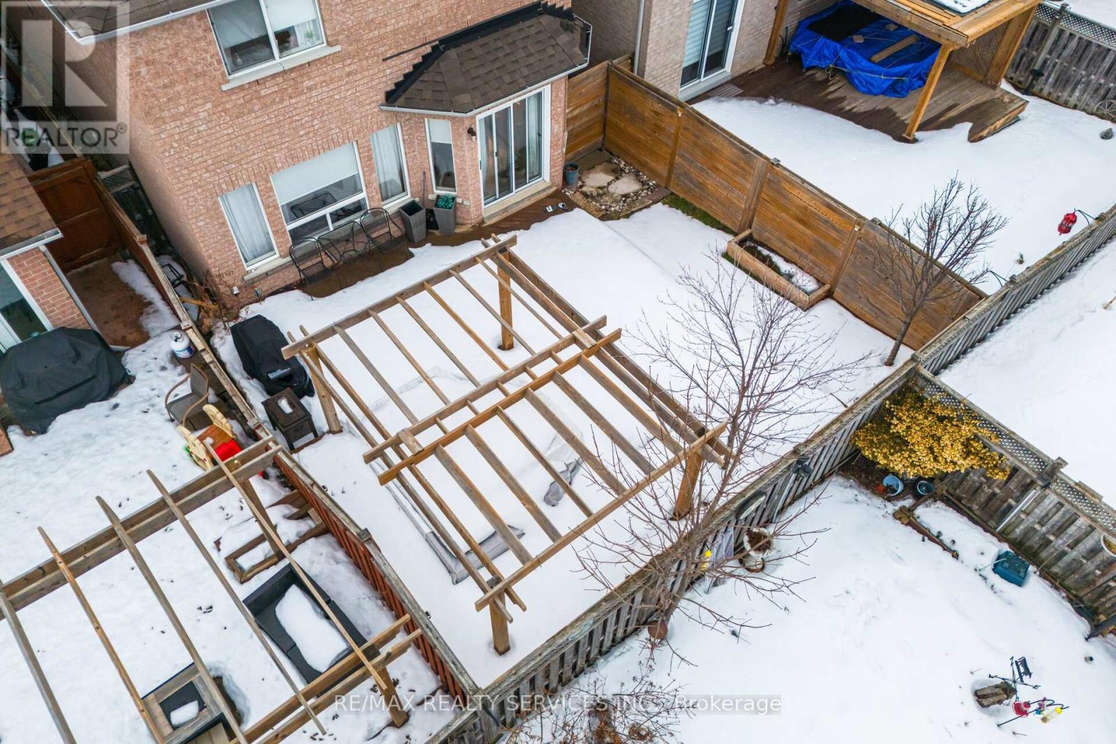 13 Emily Carr Crescent, Caledon, Ontario  L7E 2L1 - Photo 39 - W12857928