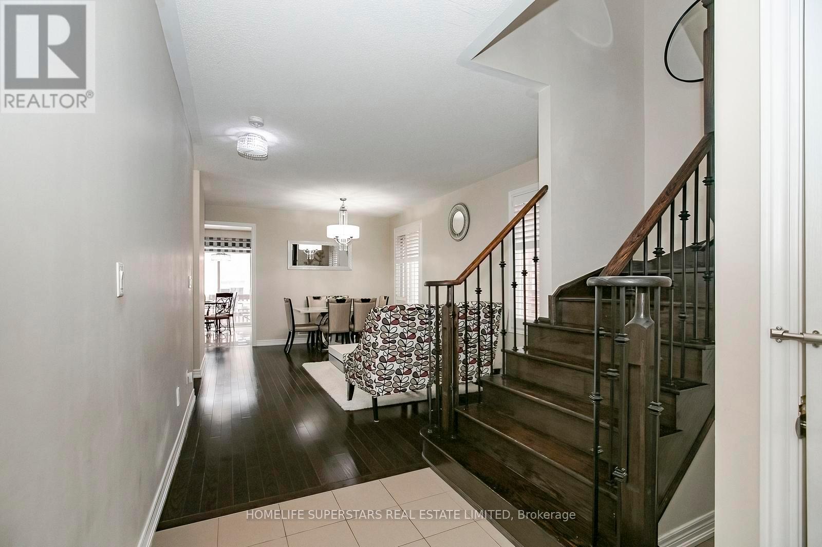 18 Ripple Street, Brampton, Ontario  L6R 3S5 - Photo 8 - W12857938