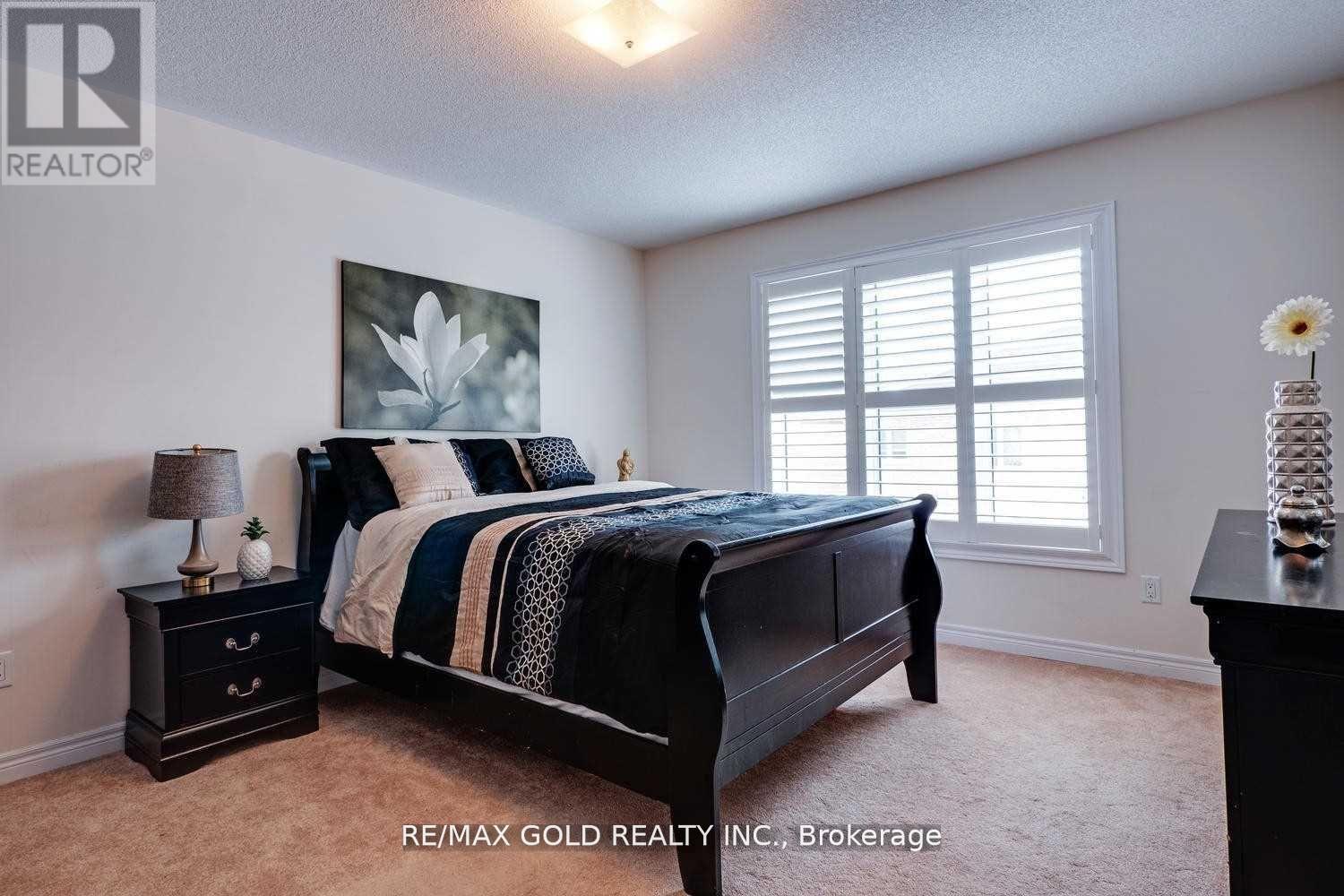 71 Lanark Circle E, Brampton, Ontario  L6X 5L3 - Photo 13 - W12857944