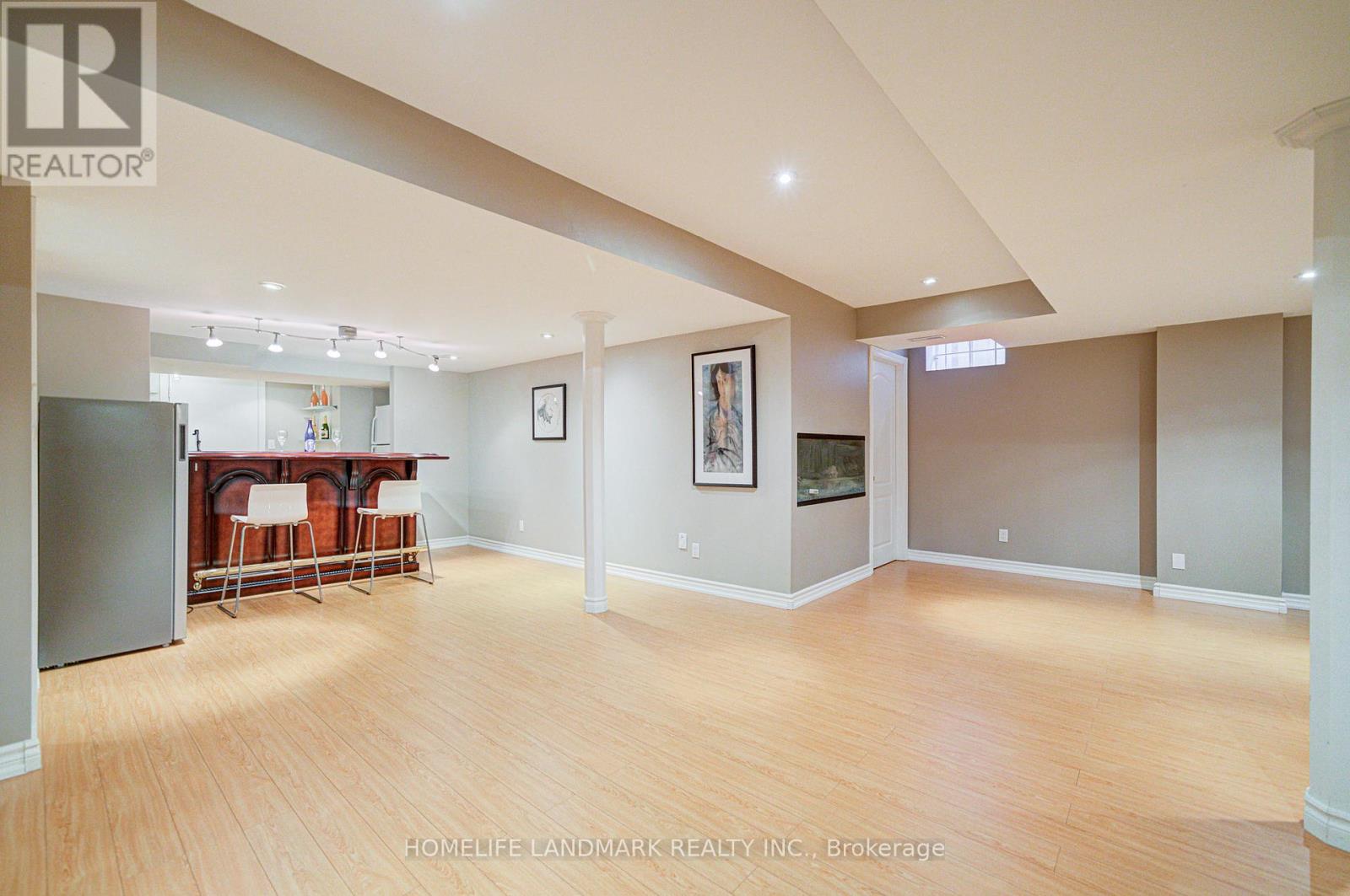 1388 Pinery Crescent, Oakville, Ontario  L6H 7J7 - Photo 48 - W12857952