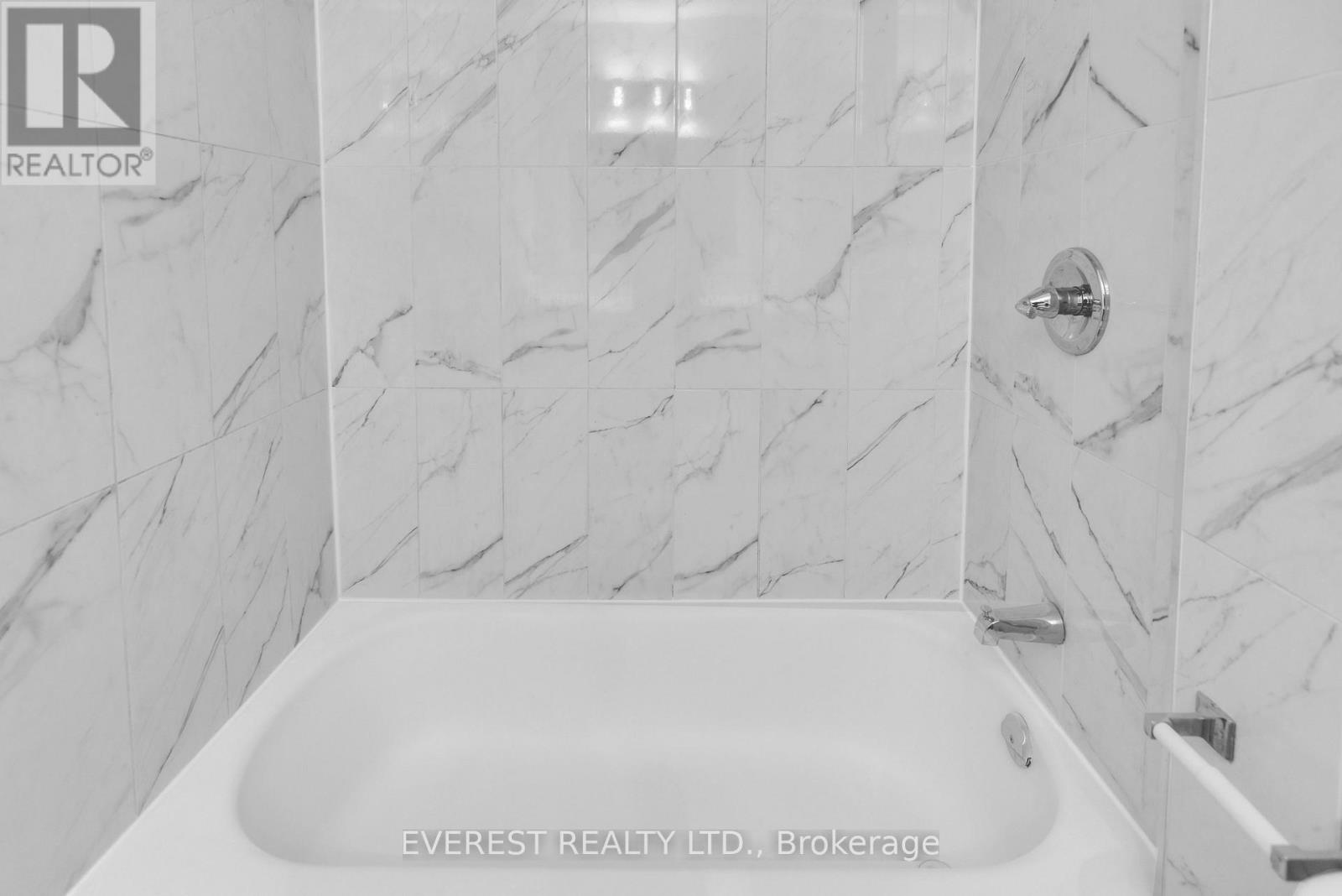 7790 Kittridge Drive, Mississauga, Ontario  L4T 3J6 - Photo 14 - W12857958