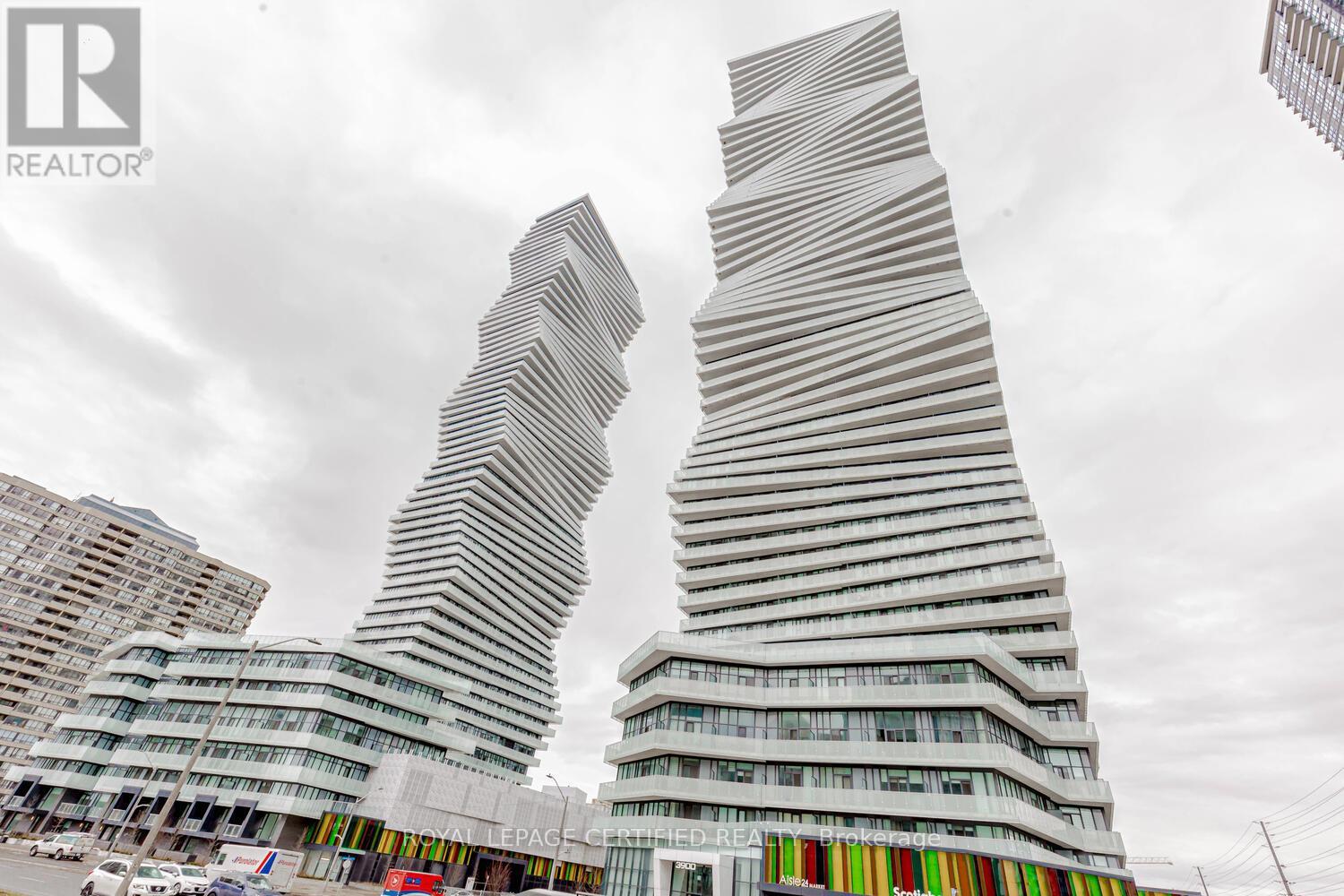 4003 - 3900 CONFEDERATION PARKWAY, Mississauga, Ontario