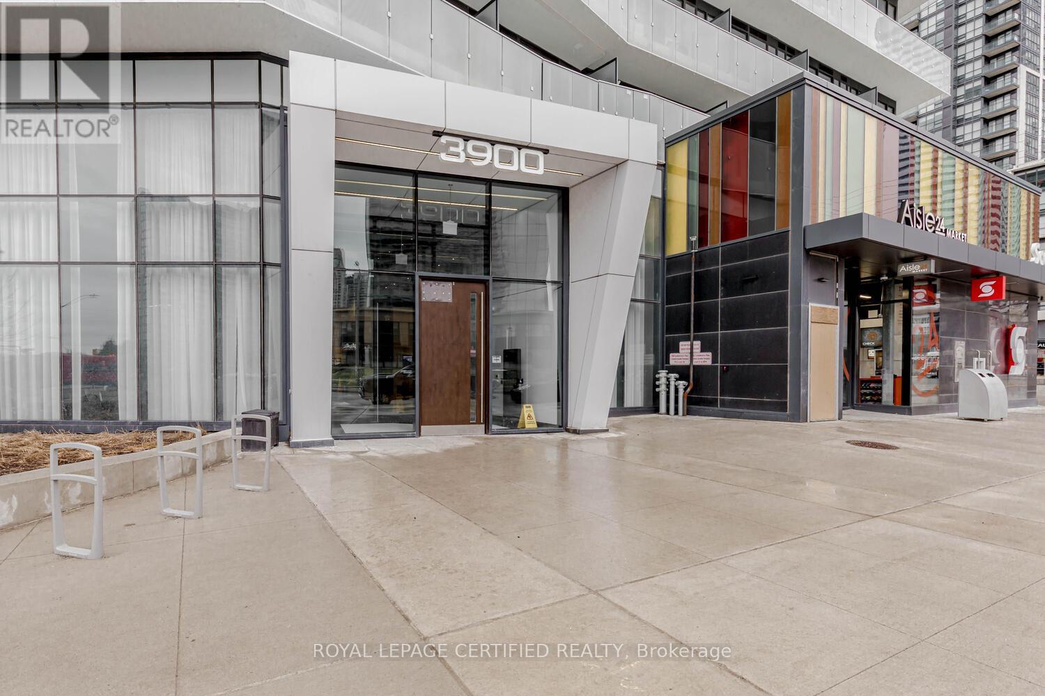 4003 - 3900 Confederation Parkway, Mississauga, Ontario  L5B 0M3 - Photo 2 - W12857964