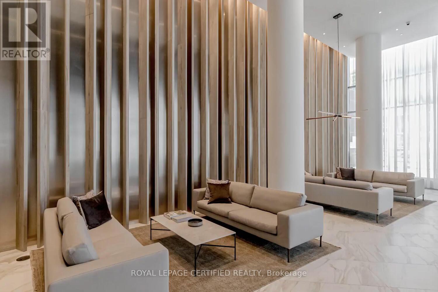 4003 - 3900 Confederation Parkway, Mississauga, Ontario  L5B 0M3 - Photo 4 - W12857964