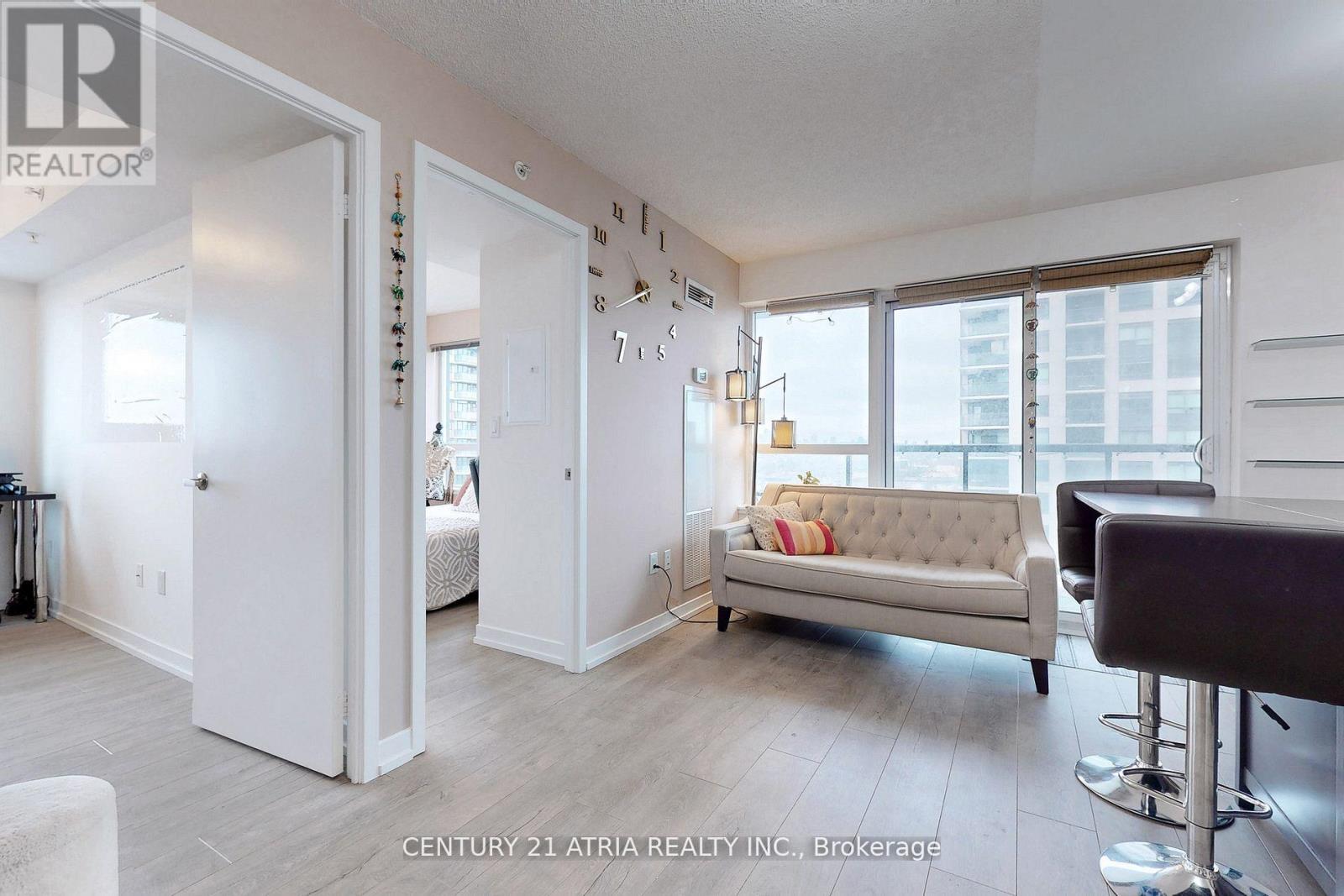 1210 - 1420 Dupont Street, Toronto, Ontario  M6H 0C2 - Photo 7 - W12857966