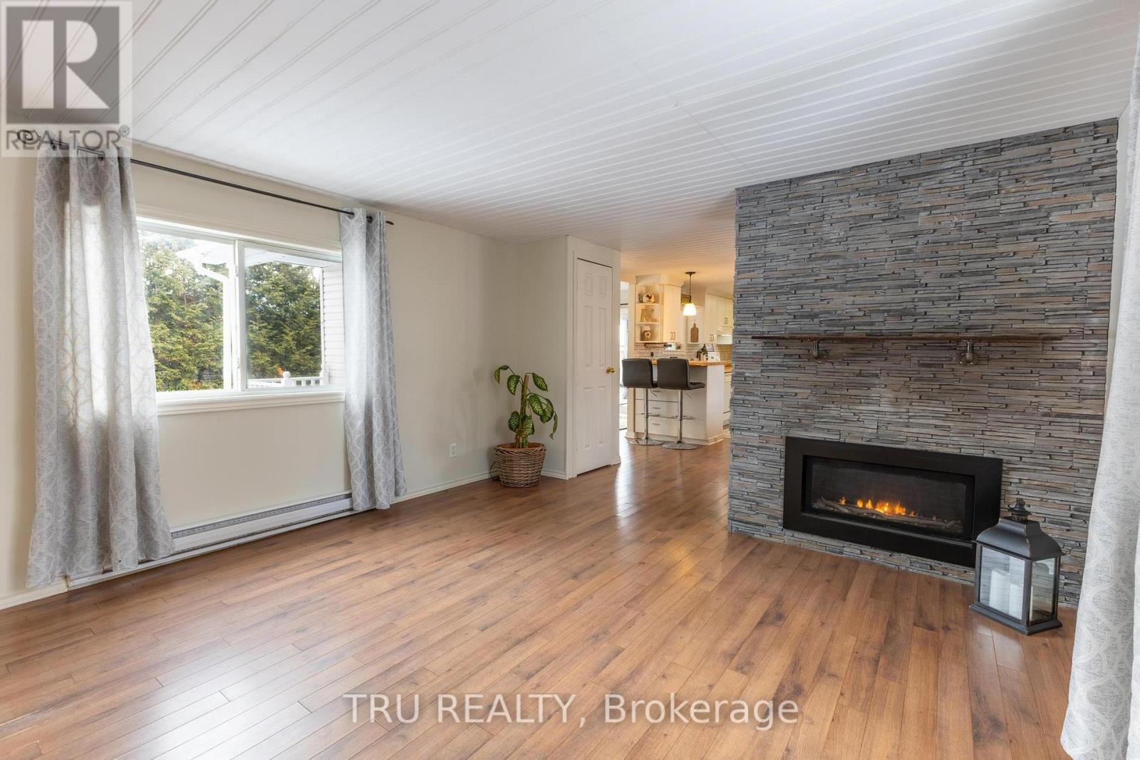 19 Maplewood Avenue, Beckwith, Ontario  K7C 3P1 - Photo 17 - X12853886