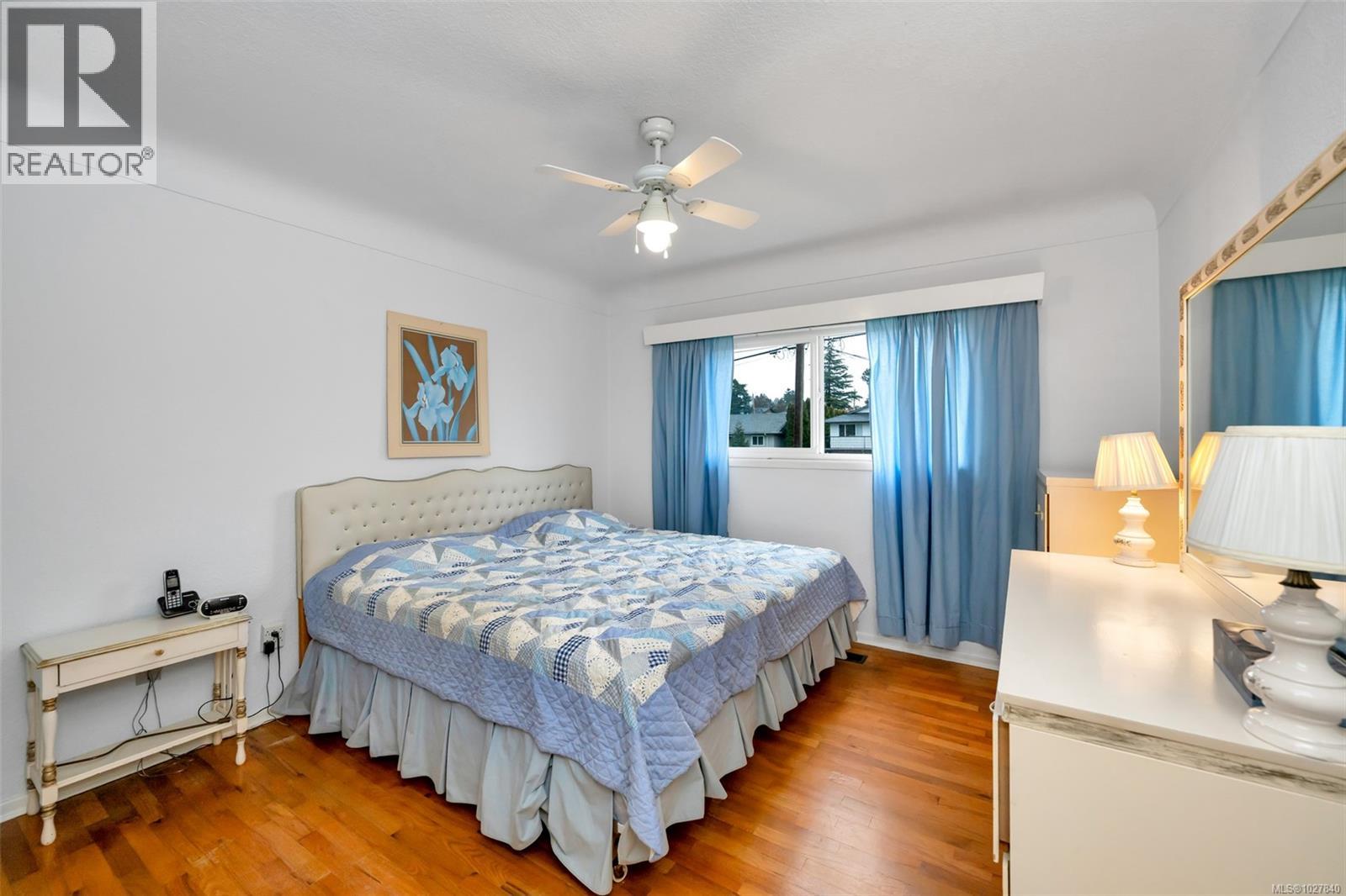 3850 Raymond St S, Saanich, British Columbia  V8Z 4K3 - Photo 13 - 1027840