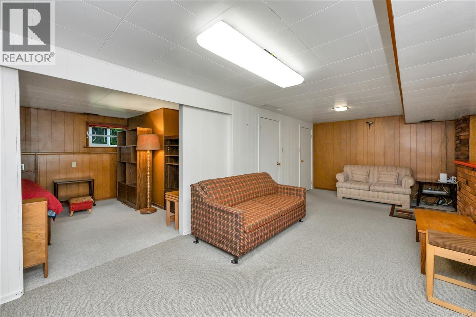 3850 Raymond St S, Saanich, British Columbia  V8Z 4K3 - Photo 19 - 1027840