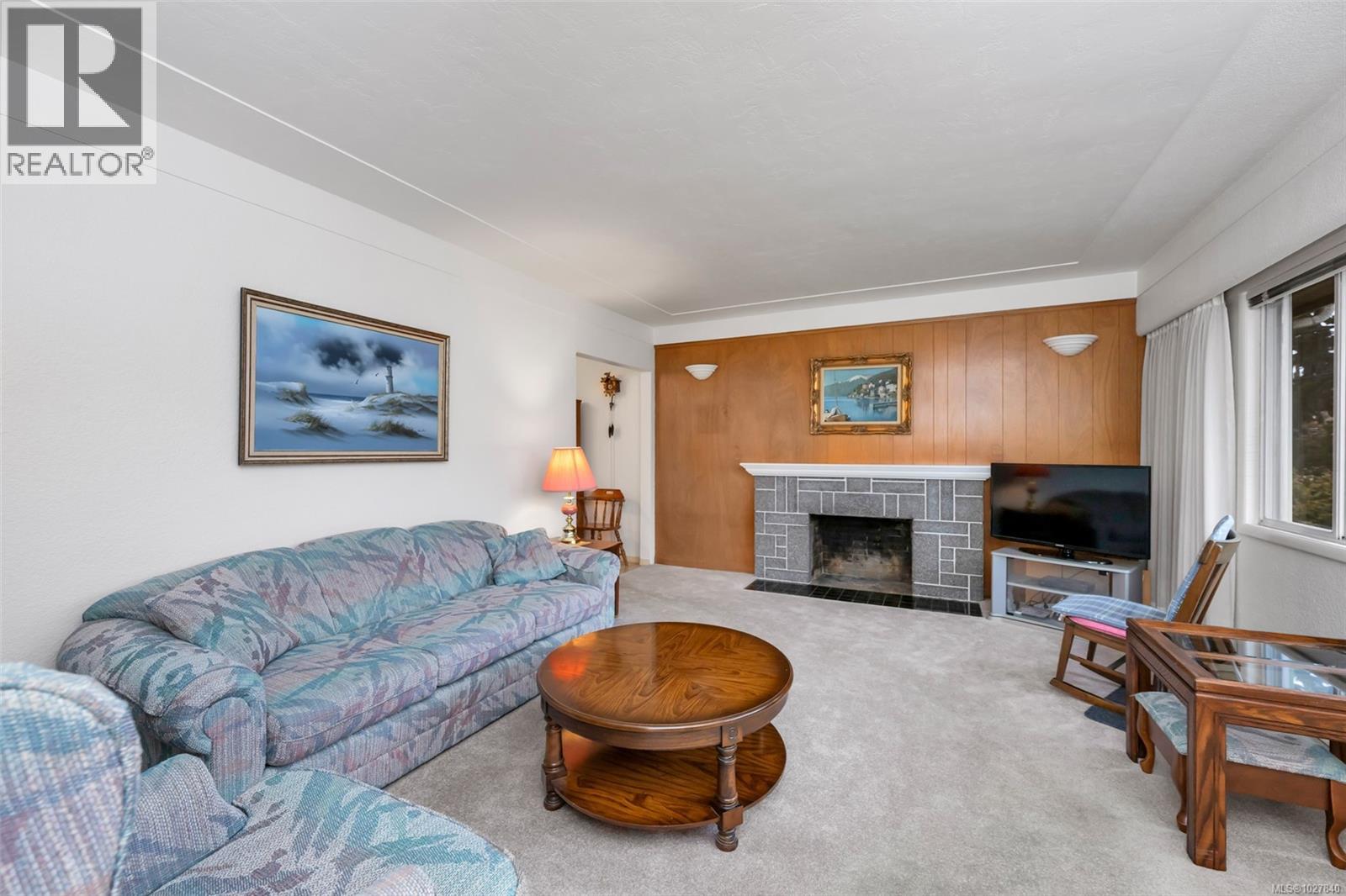 3850 Raymond St S, Saanich, British Columbia  V8Z 4K3 - Photo 9 - 1027840