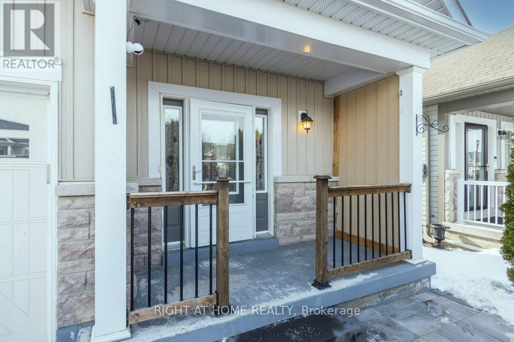 833 Leslie Street, Cobourg, Ontario  K9A 0H3 - Photo 2 - X12857936