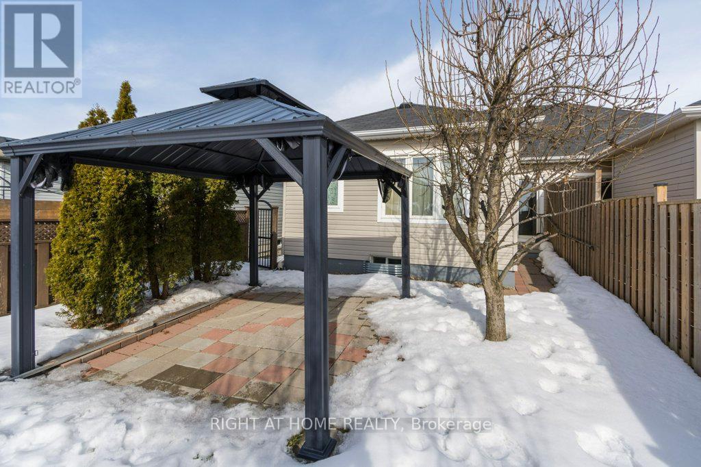 833 Leslie Street, Cobourg, Ontario  K9A 0H3 - Photo 31 - X12857936