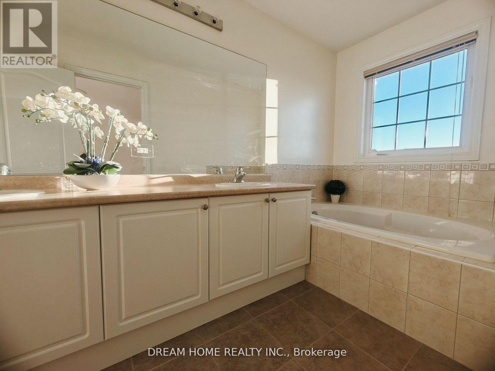 10587 Woodbine Avenue, Markham, Ontario  L0H 1G0 - Photo 25 - N12828258