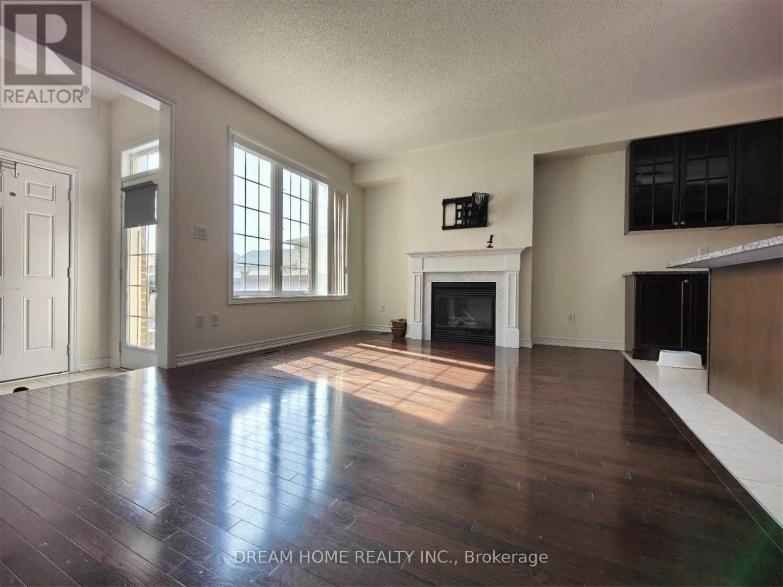 10587 Woodbine Avenue, Markham, Ontario  L0H 1G0 - Photo 4 - N12828258