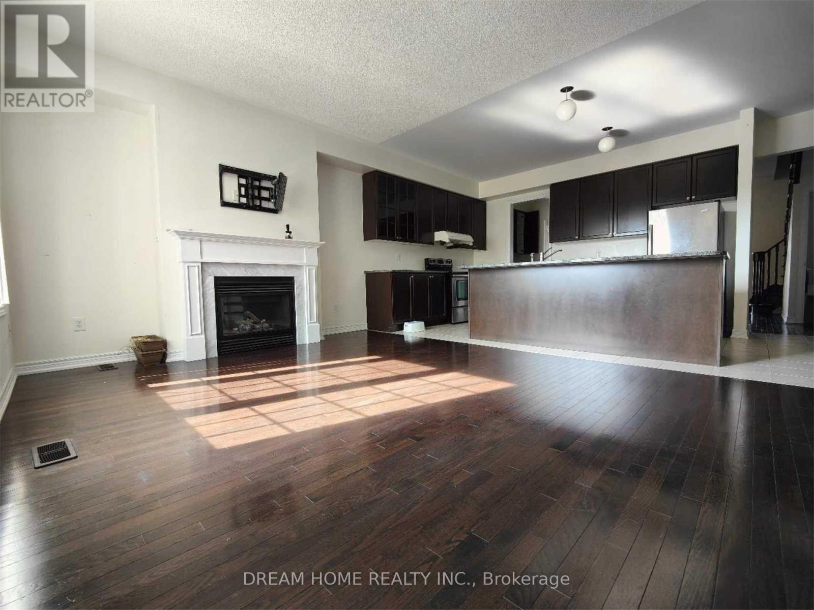 10587 Woodbine Avenue, Markham, Ontario  L0H 1G0 - Photo 3 - N12828258