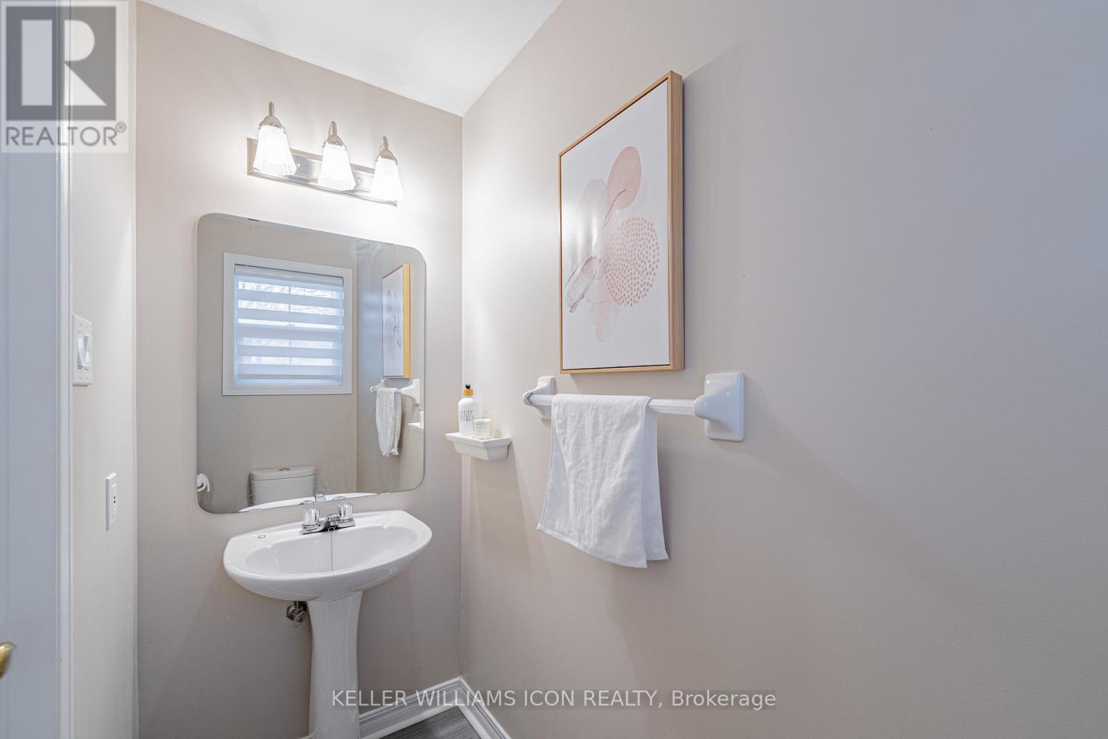 48 Blackdome Crescent, Ottawa, Ontario  K2T 1A9 - Photo 5 - X12857974